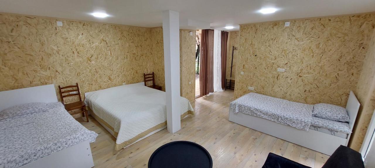 Guest House Mart Villa Martvili Buitenkant foto