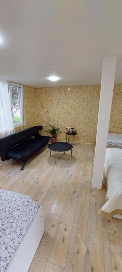 Guest House Mart Villa Martvili Buitenkant foto