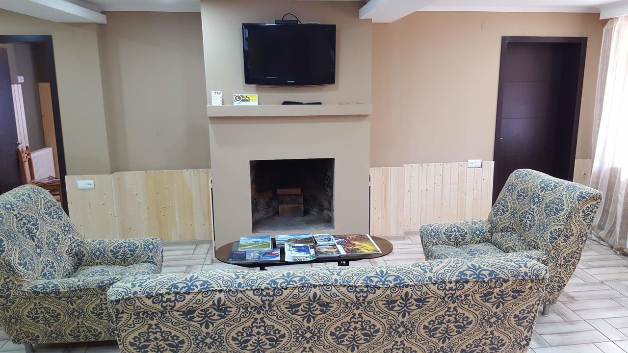 Guest House Mart Villa Martvili Buitenkant foto