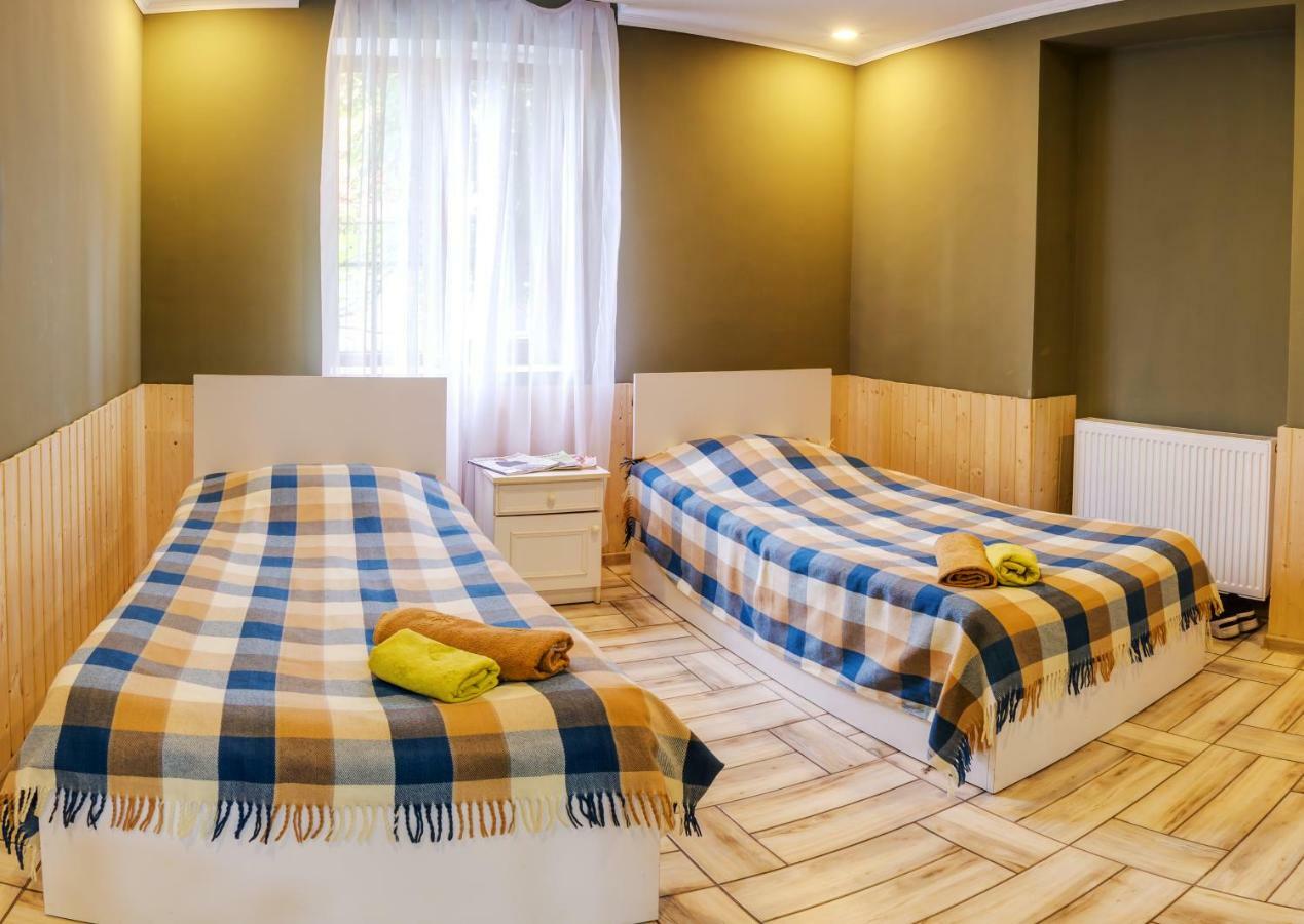 Guest House Mart Villa Martvili Buitenkant foto